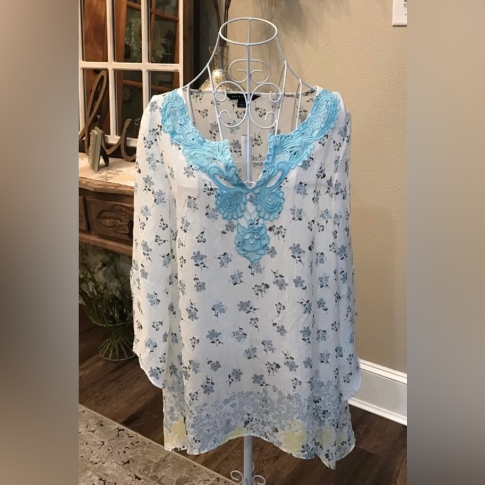 COPY - Zac and Rachel Blouse, Size Small, NWOT